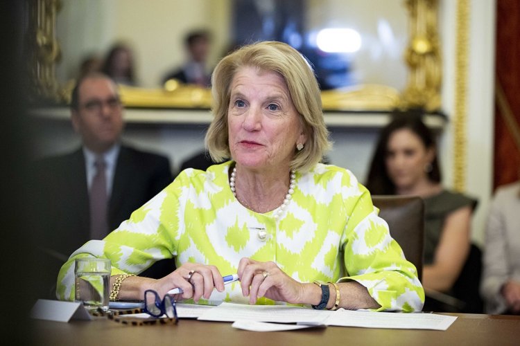 Shelley Moore Capito : Net Worth, Family, Husband, Education, Children, Age, Biography and Political Career