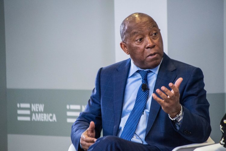 Sylvester Turner : Net Worth, Family, Wife, Education, Children, Age, Biography and Political Career